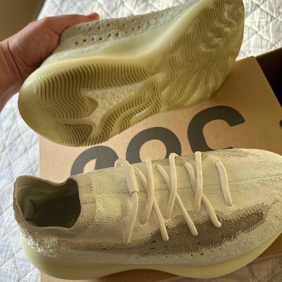 380 calcite glow - Like new!! - Picture 5 of 8